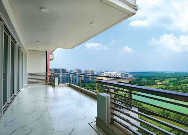 wide balconies overlooking golf course